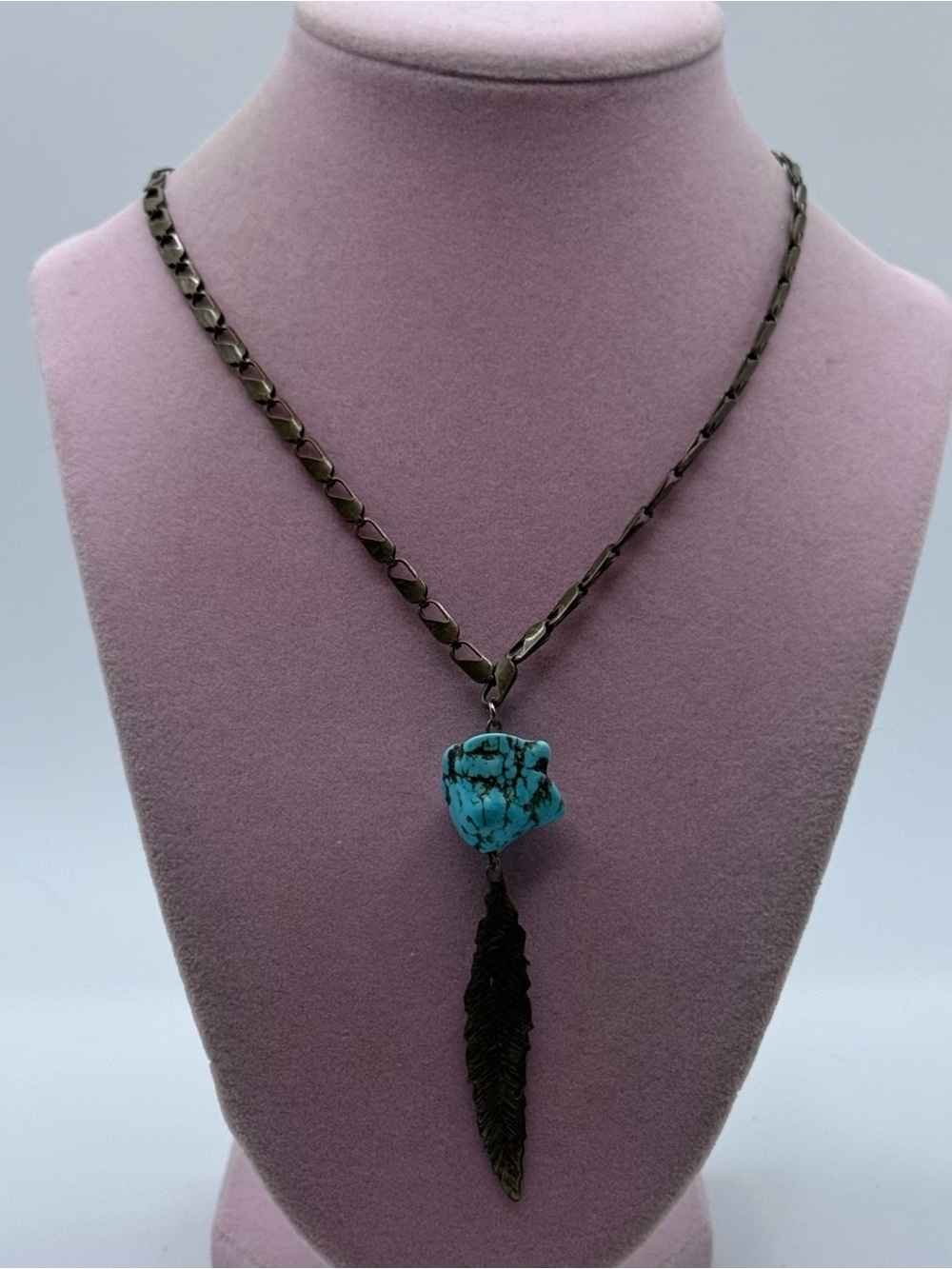Howlite Stone Feather Pendant Necklace